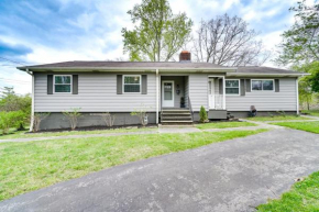 Updated Home Central Oak Ridge Location